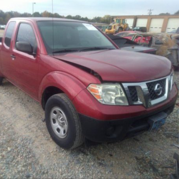 Pickup reparable con daños por colisión